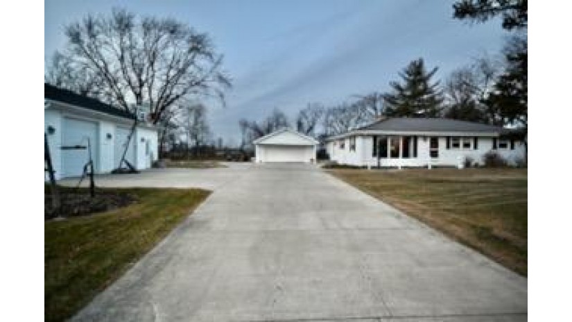 19110 Savage Rd Yorkville, WI 53182 by Keller Williams-Franksville $479,900