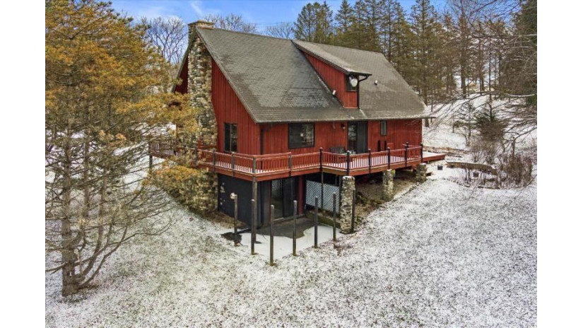 W280S3619 Townline Rd Genesee, WI 53189 by First Weber Inc - Delafield $435,000