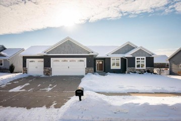 1156 Fraser Way, Onalaska, WI 54650-2690