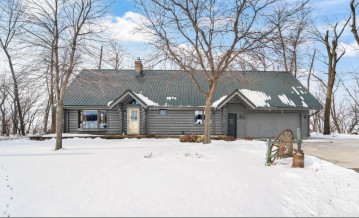 N2977 Driftwood Beach Rd, Brothertown, WI 53014-9468