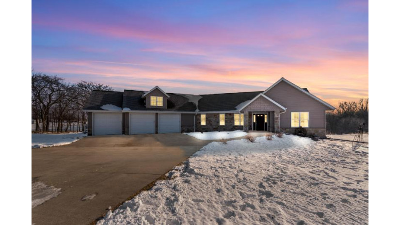 7696 Eagle View Dr Wayne, WI 53002 by Keller Williams Prestige $535,000