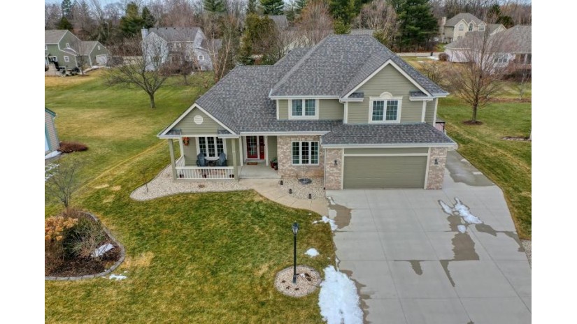 560 Majestic View Ln Oconomowoc, WI 53066 by The Wisconsin Real Estate Group $617,000