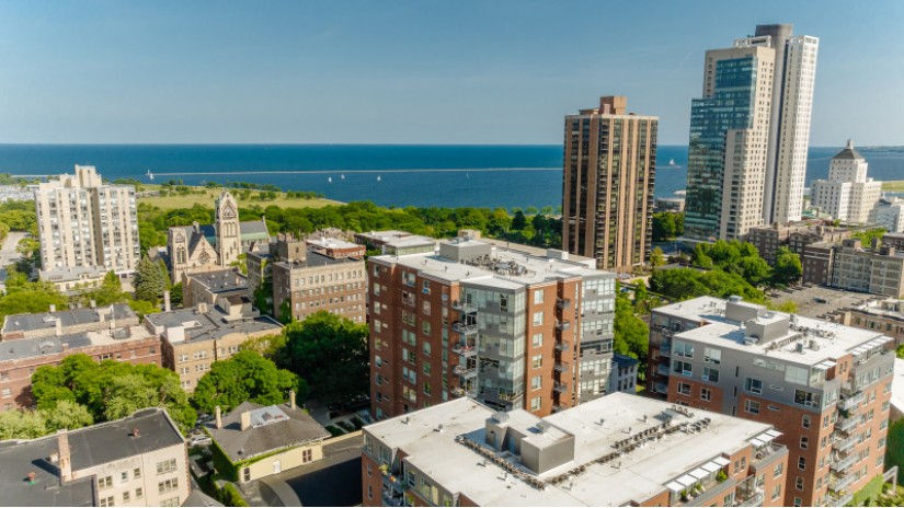 1111 N Marshall St 305 Milwaukee, WI 53202 by Shorewest Realtors $593,000