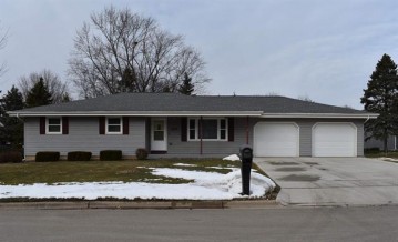 110 E Hubert St, Edgerton, WI 53534