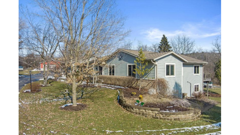 150 Indian Spring Dr Delafield, WI 53018 by First Weber Inc - Delafield $749,900