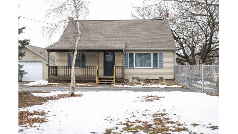 327 Milwaukee St Neosho, WI 53059 by Homestead Realty, Inc $250,000