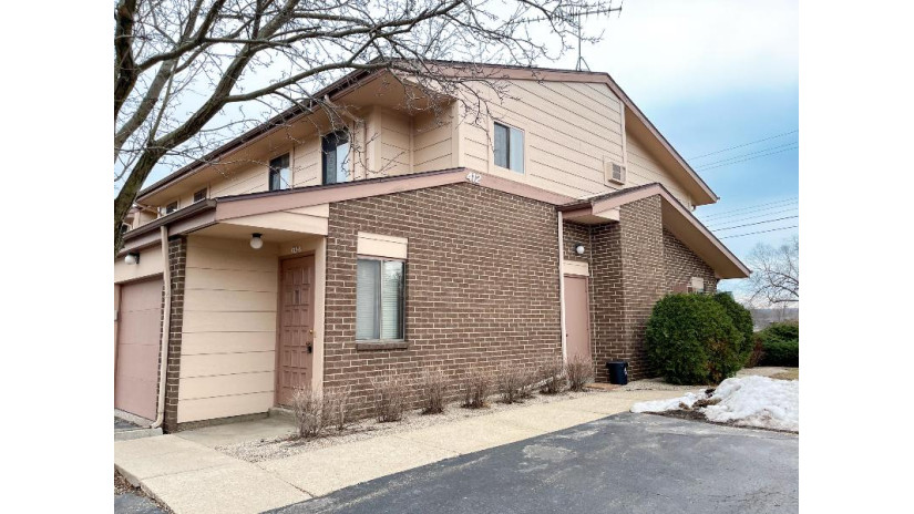 412 Sheffield Rd 6 Waukesha, WI 53186 by Redefined Realty Advisors LLC - 2627325800 $144,900