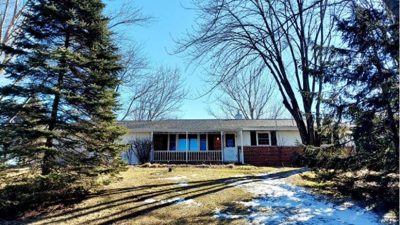 W1195 Hilltop Rd Rubicon, WI 53078 by RE/MAX Realty Center - 262-893-5555 $259,900