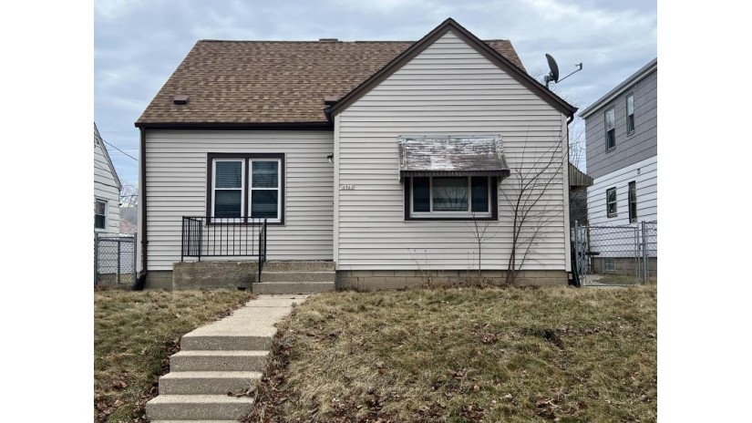 4060 N 49th St Milwaukee, WI 53216 by Rockmor Realtors, LLC $119,900