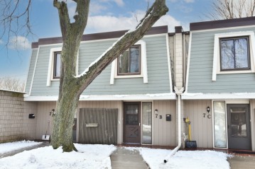 3333 5th Ave 7B, South Milwaukee, WI 53172-3945