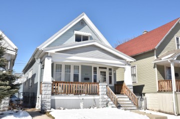 1933 S 21st St, Milwaukee, WI 53204-3604