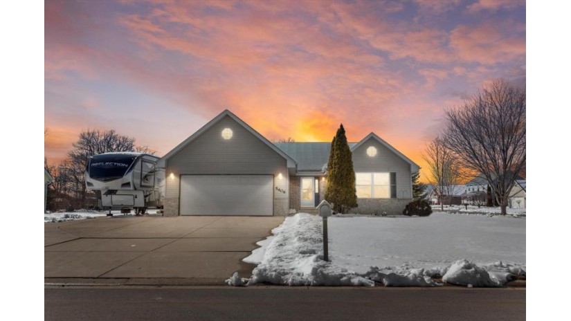 5406 Heidi Dr Caledonia, WI 53402 by First Weber Inc- Racine $359,900