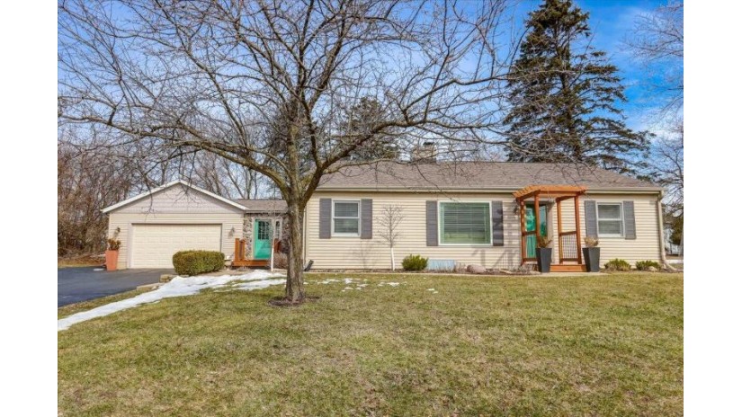 5012 Pine Rd Cedarburg, WI 53012 by Keller Williams Prestige $369,000