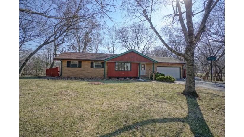 3720 S 103rd St Greenfield, WI 53228 by Lake Country Flat Fee $299,900