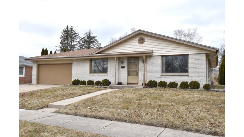 8428 W Denver Ave Milwaukee, WI 53224 by Shorewest Realtors $249,900