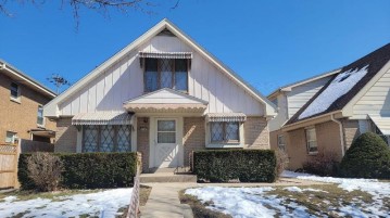 3442 S 26th St, Milwaukee, WI 53215-4824