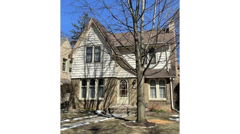 4718 N Woodburn St Whitefish Bay, WI 53211 by North Shore Homes, Inc. $380,000