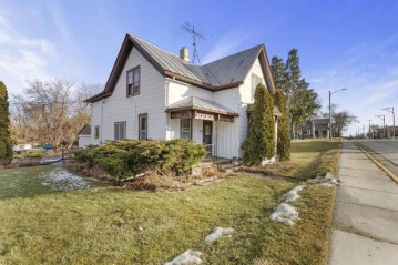 103 S Wisconsin Dr, Howards Grove, WI 53083