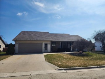 154 Concord Dr, Sheboygan Falls, WI 53085-3333