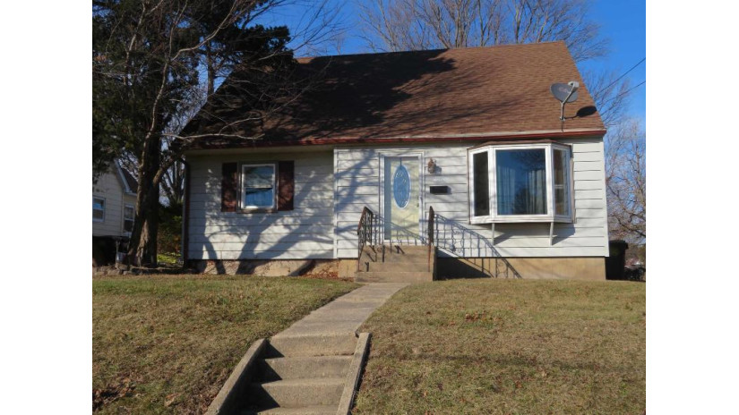 1230 W American Street Freeport, IL 61032 by Christensen Home Town, Realtors $82,000