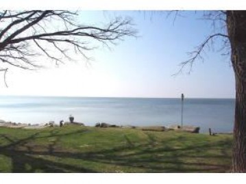 4821 Edgewater Beach Rd, Scott, WI 54311