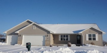 599 Country Breeze Lane, Black Creek, WI 54106