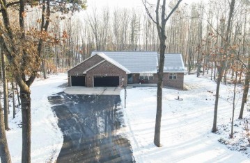 346 N Pine Road, Little Suamico, WI 54171