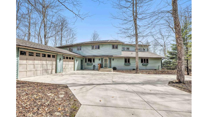 2072 S Lake Michigan Drive Sturgeon Bay, WI 54235 by Innovative Real Estate $1,245,000