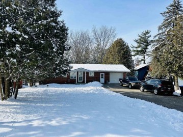 225 Birch Drive, Iola, WI 54945-9791