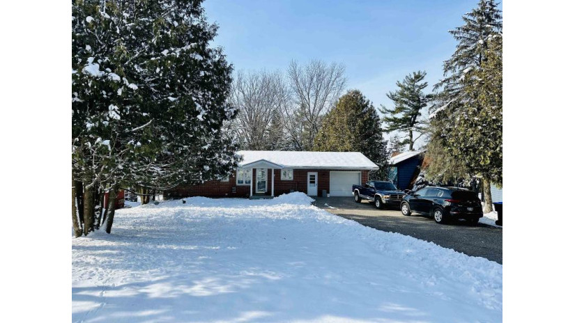 225 Birch Drive Iola, WI 54945 by RE/MAX Lyons Real Estate - OFF-D: 615-815-7860 $255,900