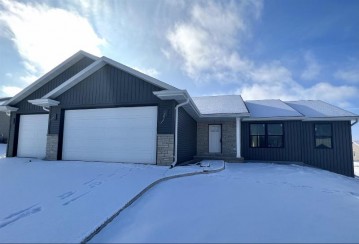 1305 Greyhound Street, Kaukauna, WI 54913