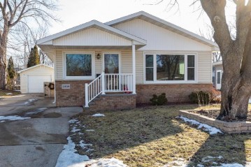 1008 Menasha Street, New London, WI 54961