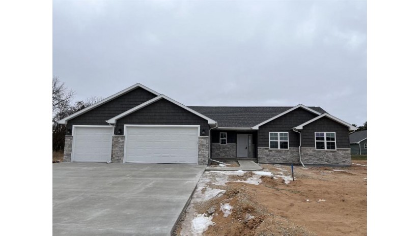 1960 Penny Lane New London, WI 54961 by foxcityhomes.com, LLC $349,000