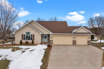 N8361 Beachview Drive, Taycheedah, WI 54937