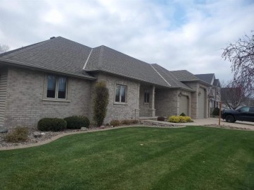 2940 Foxford Drive, Ashwaubenon, WI 54313