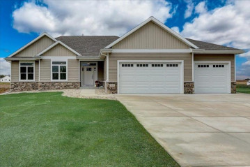 3018 Curtis Ct, Bristol, WI 53590