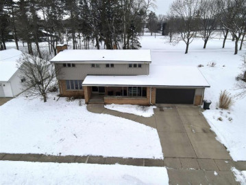 1034 Newbury St, Ripon, WI 54971-0000