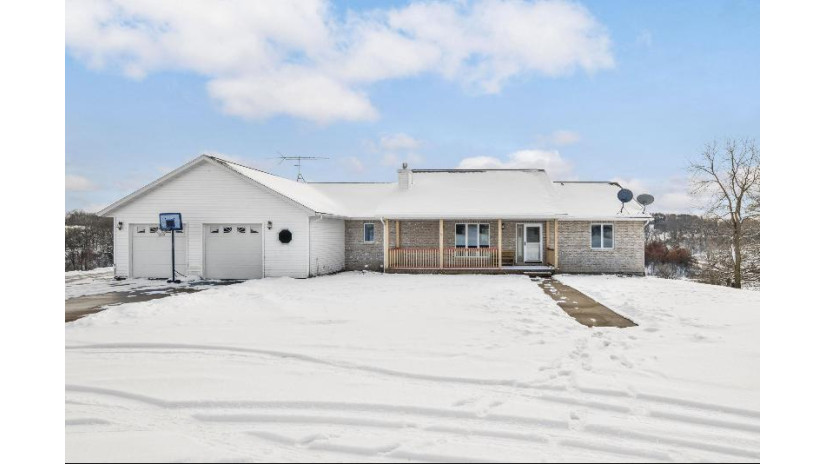 2625 Survey Rd Dodgeville, WI 53533 by Potterton Rule Real Estate Llc - Off: 608-935-2396 $530,000