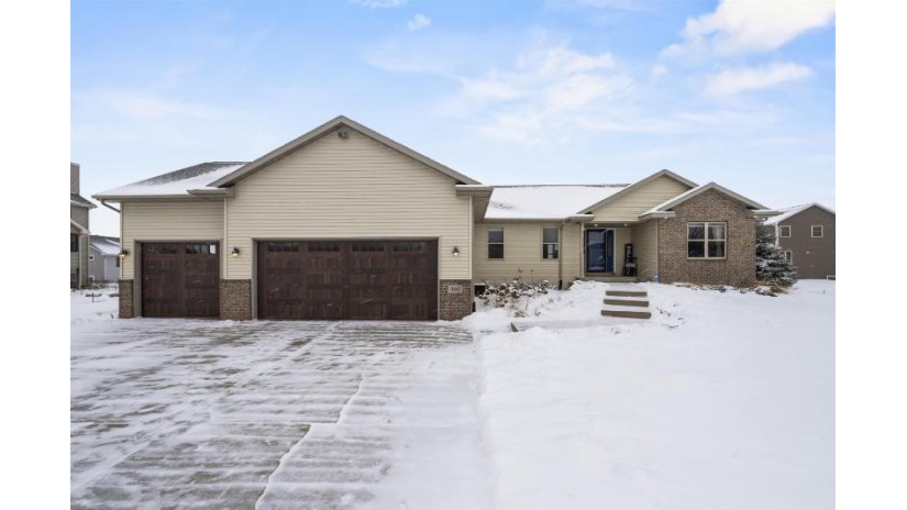 404 Ryan Way Dane, WI 53529 by Mhb Real Estate - Offic: 608-709-9886 $499,900