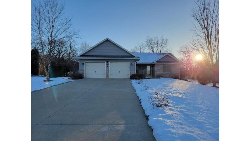 64 Braeburn Way Evansville, WI 53536 by Realty Executives Capital City $374,900