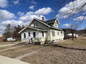 152 N Ohio, Prairie Du Chien, WI 53821