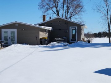 1220 Lakeview Dr, Tomah, WI 54660