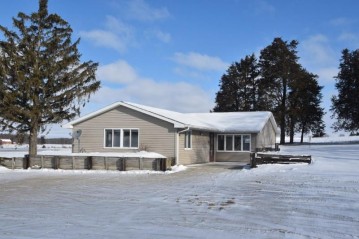 4325 Smith Dr, Deerfield, WI 53531