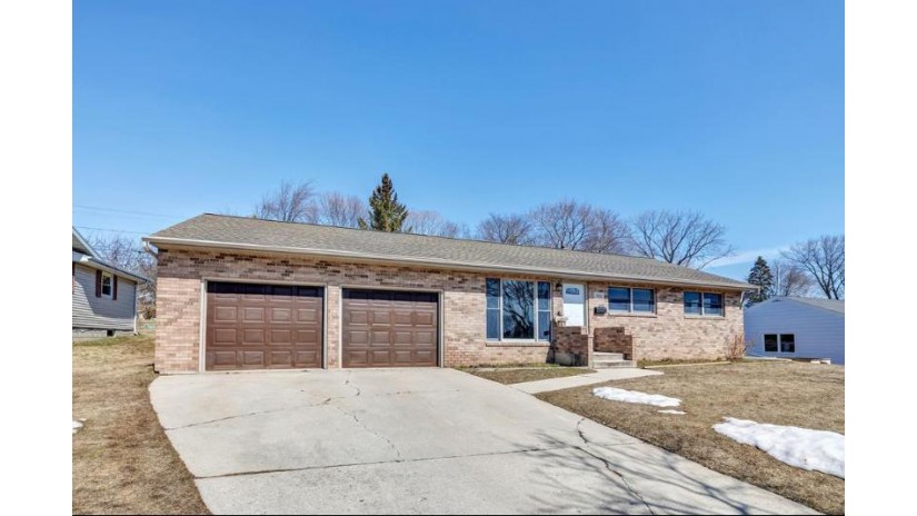 705 Lincoln St Kewaunee, WI 54216 by  - 9203096963 $234,000