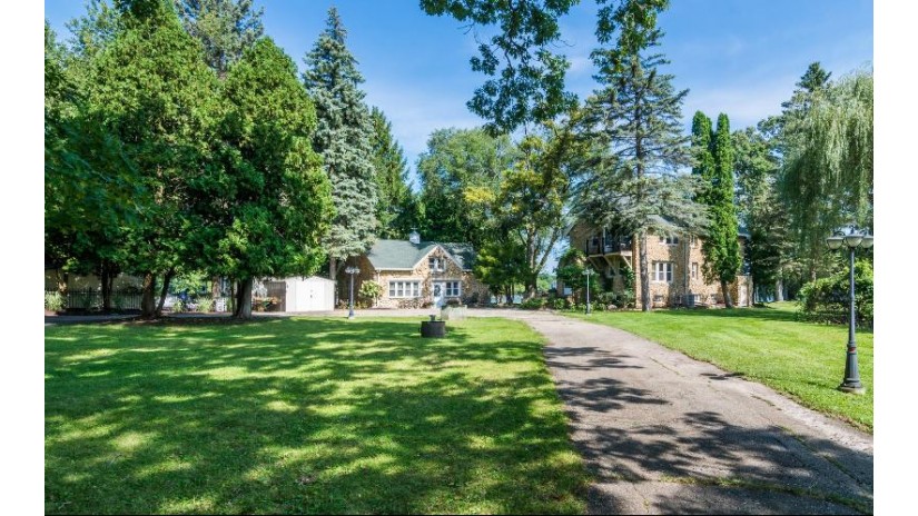 N7688 Westshore Dr La Grange, WI 53121 by @properties $2,059,700