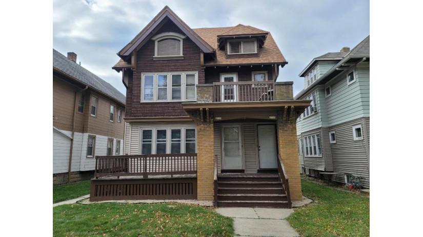 2717 N 45th St 2719 Milwaukee, WI 53210 by Keller Williams Realty-Milwaukee North Shore $139,900