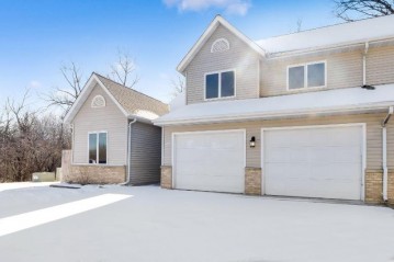 423 Park Pl, Kewaskum, WI 53040