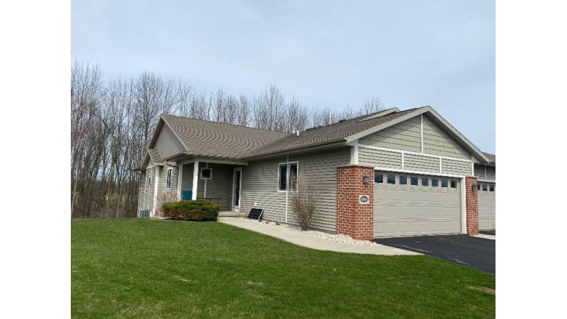 1276 Meadowbrook Dr 1 Cleveland, WI 53015 by Coldwell Banker Werner & Assoc - 920-458-4103 $240,000