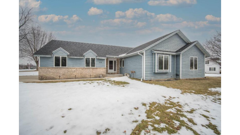 516 Paul Ave Campbellsport, WI 53010 by Boss Realty, LLC $285,900