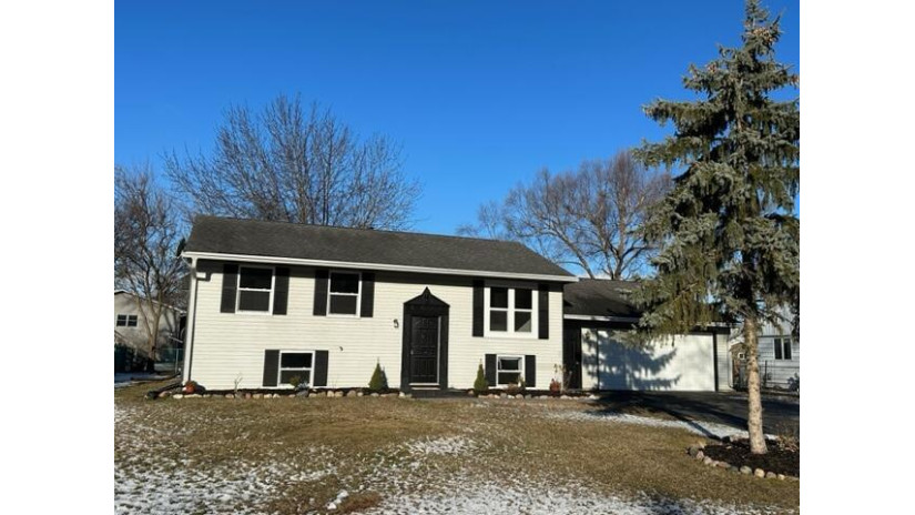 4824 Nottingham Ave La Crosse, WI 54601 by Assist 2 Sell Premium Choice Realty, LLC $314,900